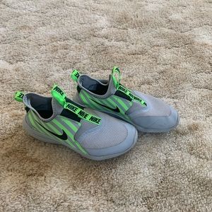 Nike flex runner boys 3.5y